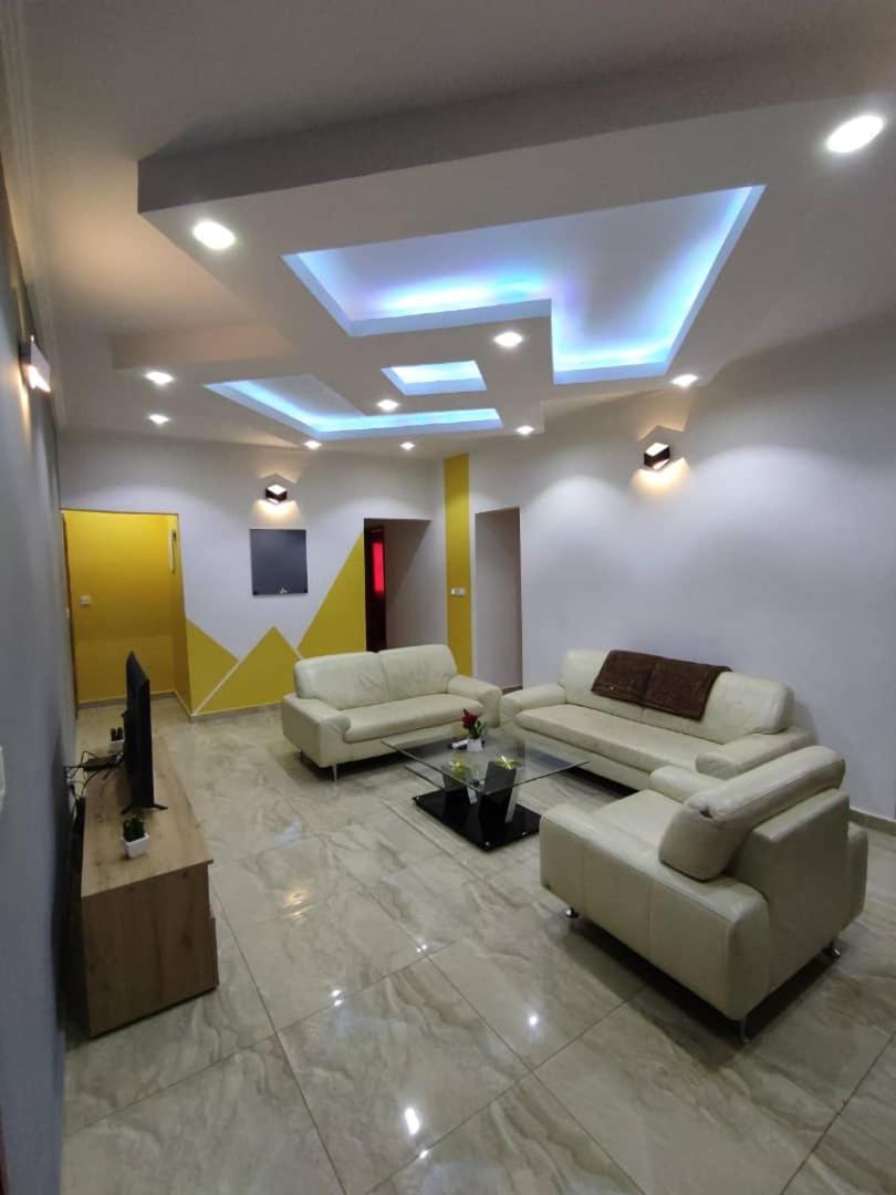 Hotel Appart B4U - Etoudi Yaoundé Exteriér fotografie